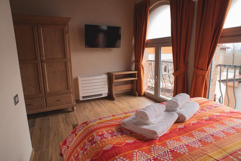 Agriturismo Corte Alussi Farm Stay in Emilia-Romagna