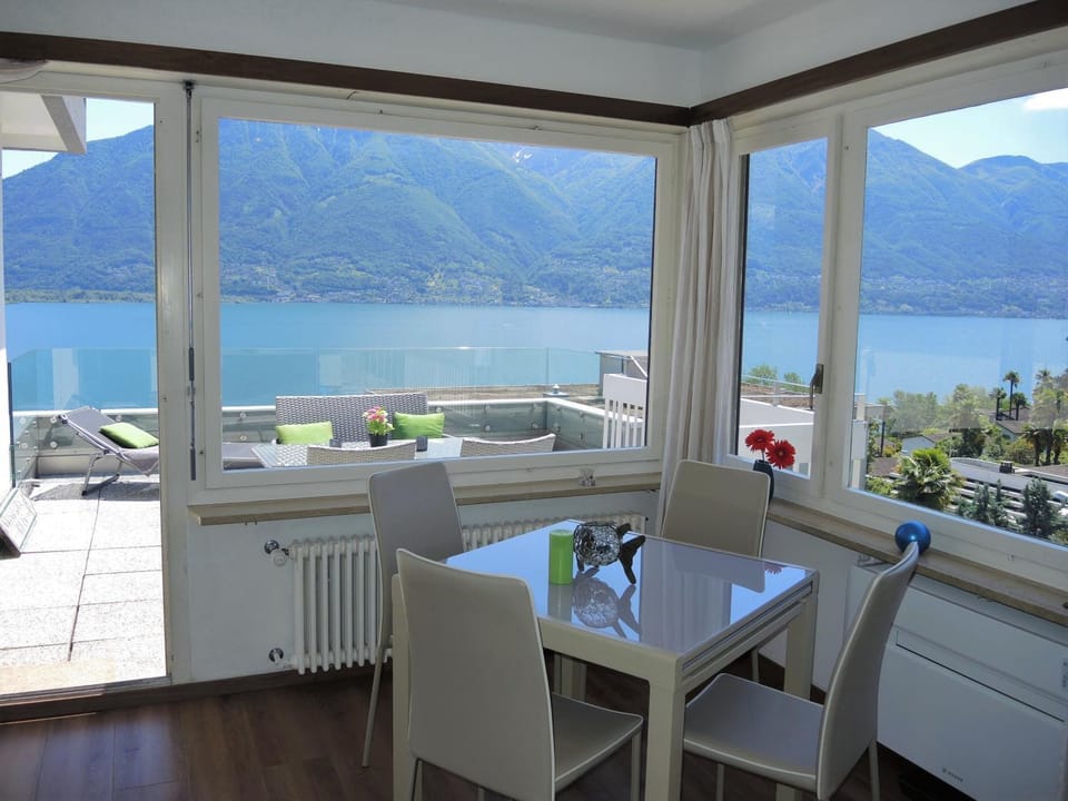 Attico Luciana by Fewotessin Apartment in Locarno