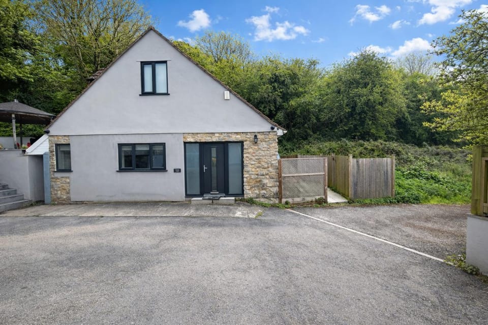 Property building, Parking