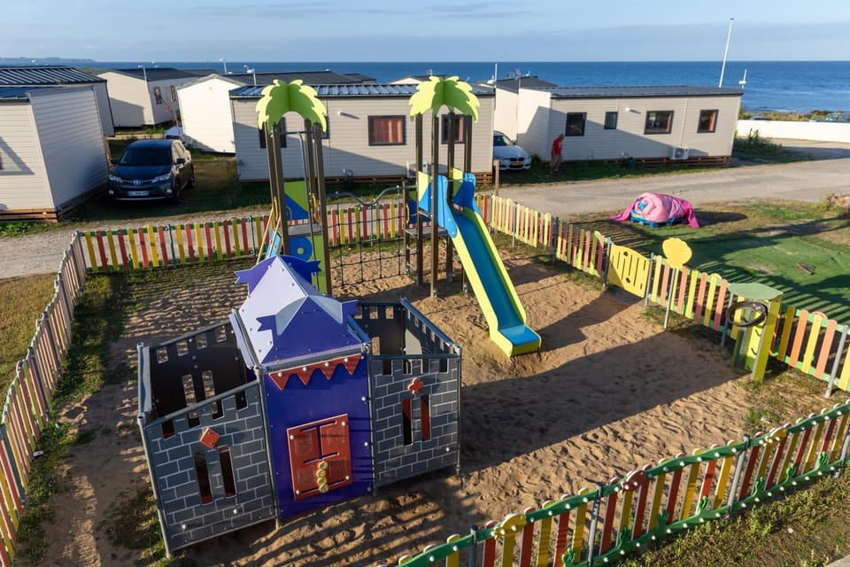 Camping Paradis Baie de Ploemeur Campground/ 
RV Resort in Ploemeur