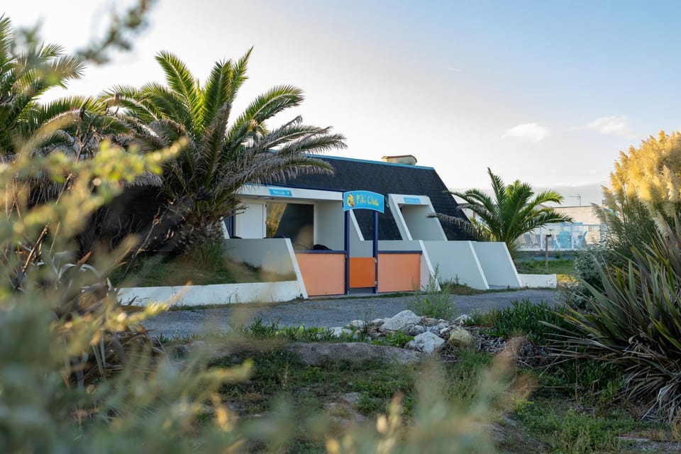 Camping Paradis Baie de Ploemeur Campground/ 
RV Resort in Ploemeur