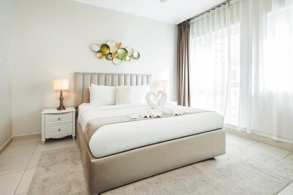 Vibrant 1BR in JBR, Top Location Apartment in Dubai