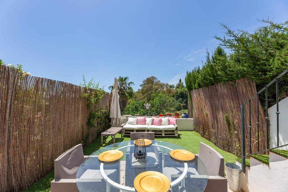 Day, Garden, Balcony/Terrace, Dining area, Garden view