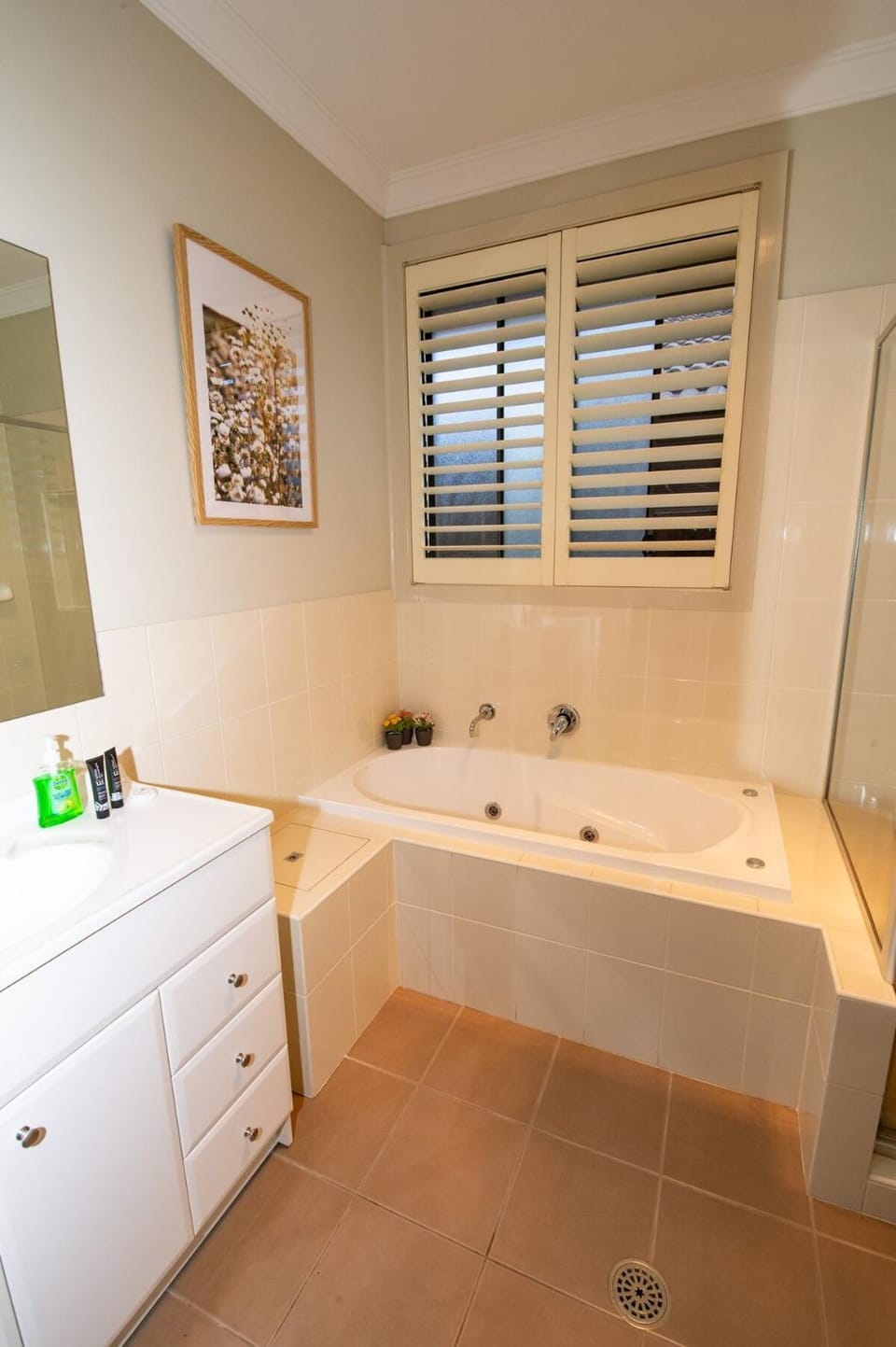 Bathroom, Bath, towels