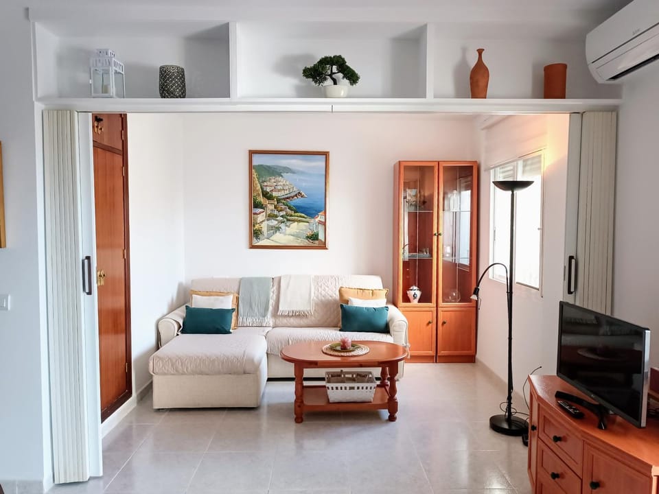 TV and multimedia, Living room, air conditioner