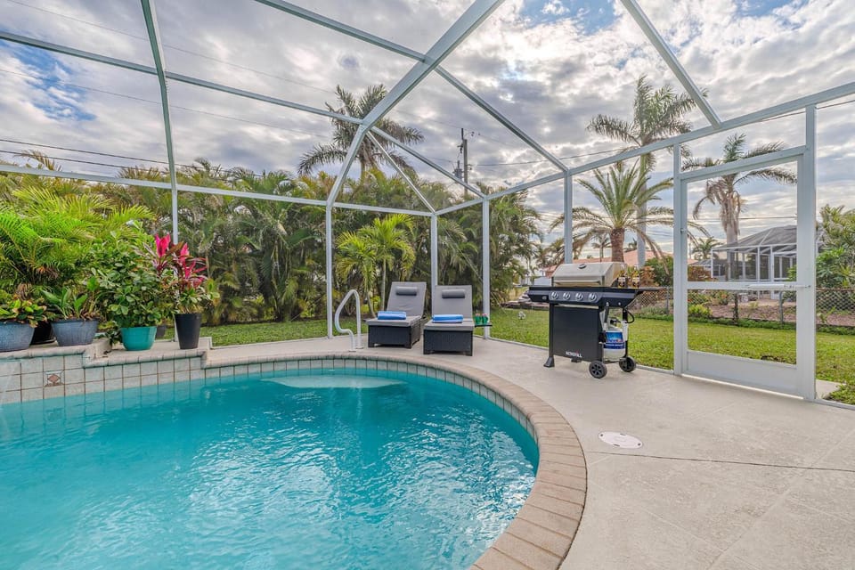 Seas The Dey House in Cape Coral