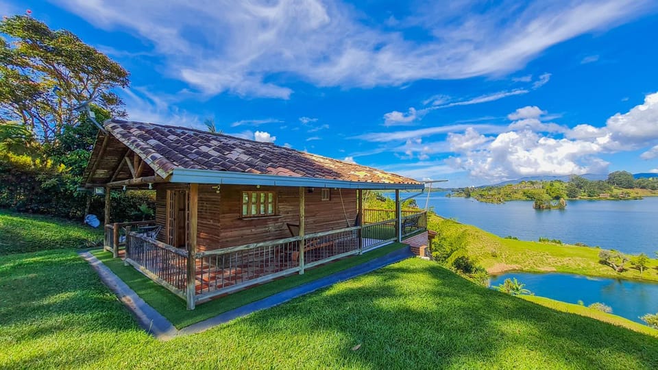 Lodge Cabaña Guatape-Peñol Villa in Antioquia