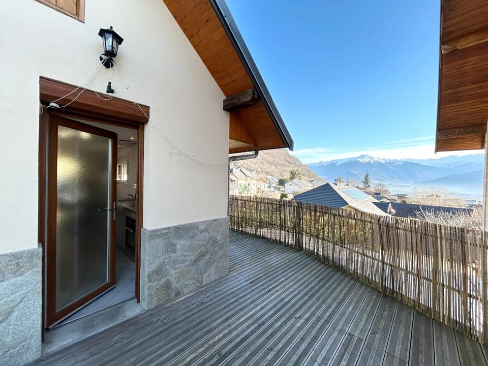 Natural landscape, Balcony/Terrace, Mountain view