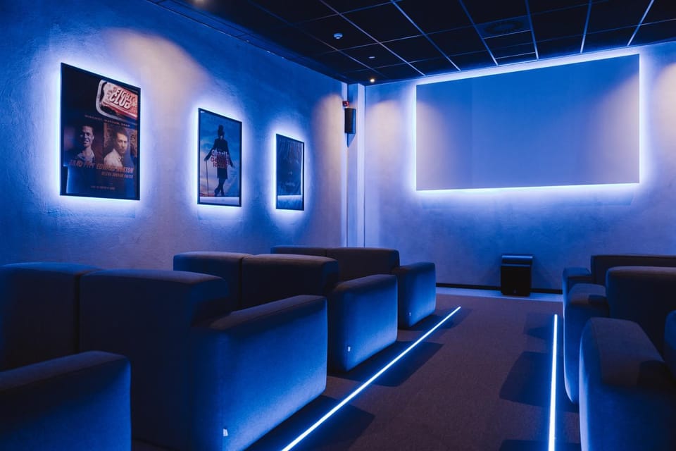 Communal lounge/ TV room, Evening entertainment, Entertainment