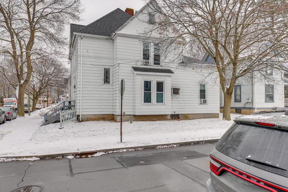1 Mi to Dtwn: Pet-Friendly Corning Retreat Apartment in Corning