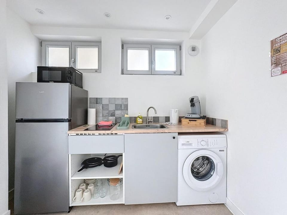 Appartement gare 4 pers tout équipé N2 Apartment in Clermont-Ferrand
