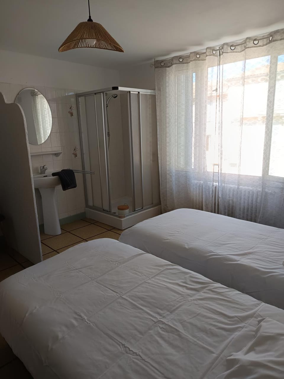 Appartement de village avec grande terrasse Apartment in Malaucène