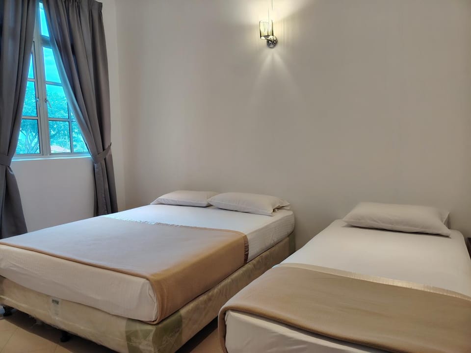 Pearl Villa 5 Bedroom Unit 6 Villa in Port Dickson