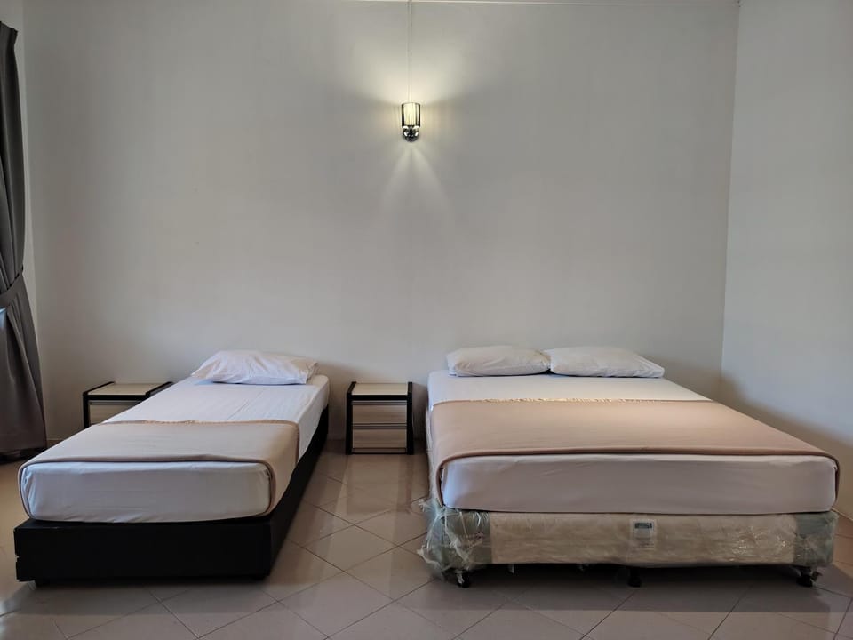 Pearl Villa 5 Bedroom Unit 6 Villa in Port Dickson