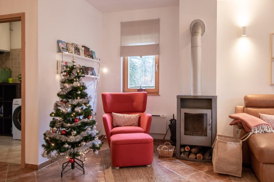 Living room, fireplace