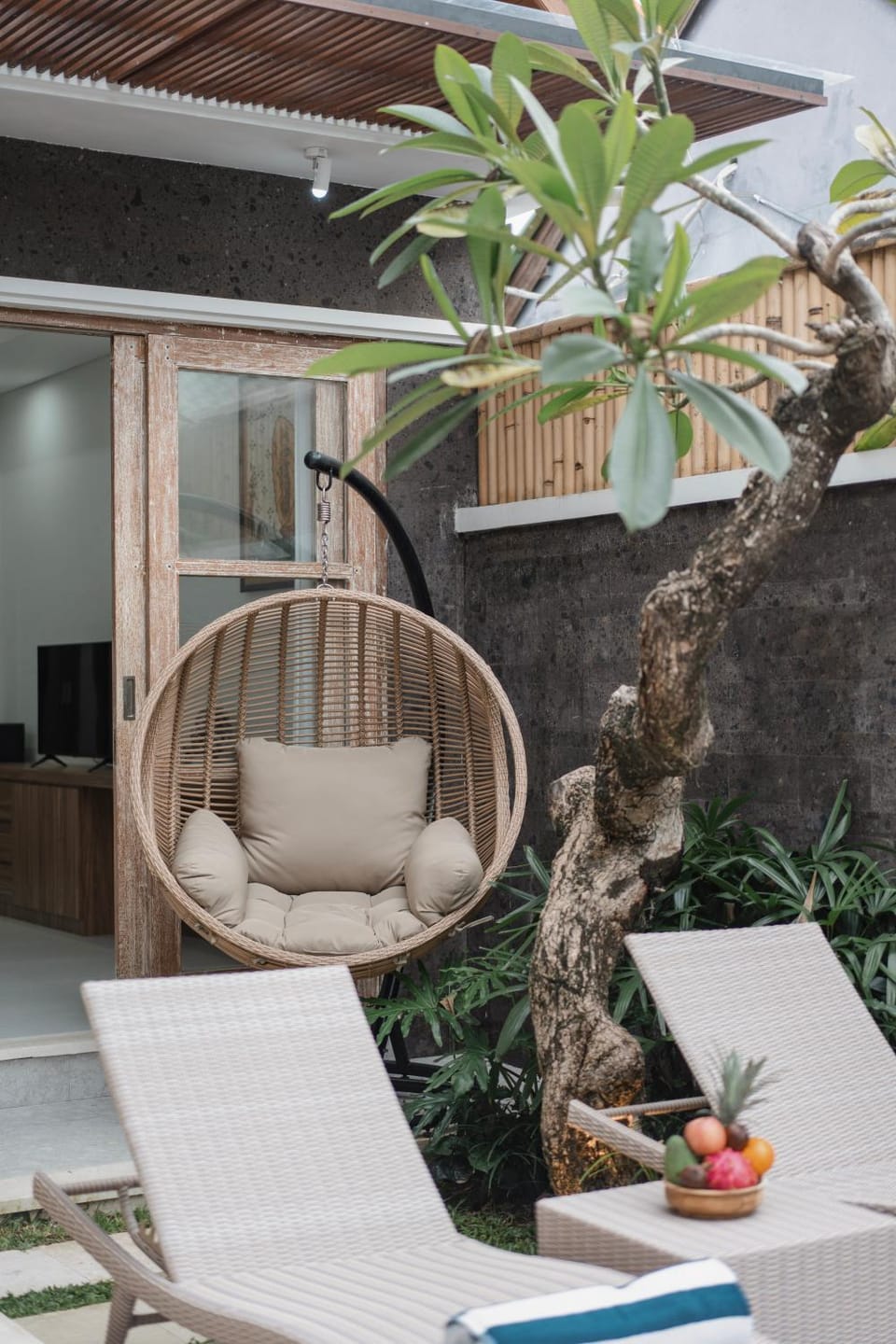 Day, Garden, Seating area, Garden view