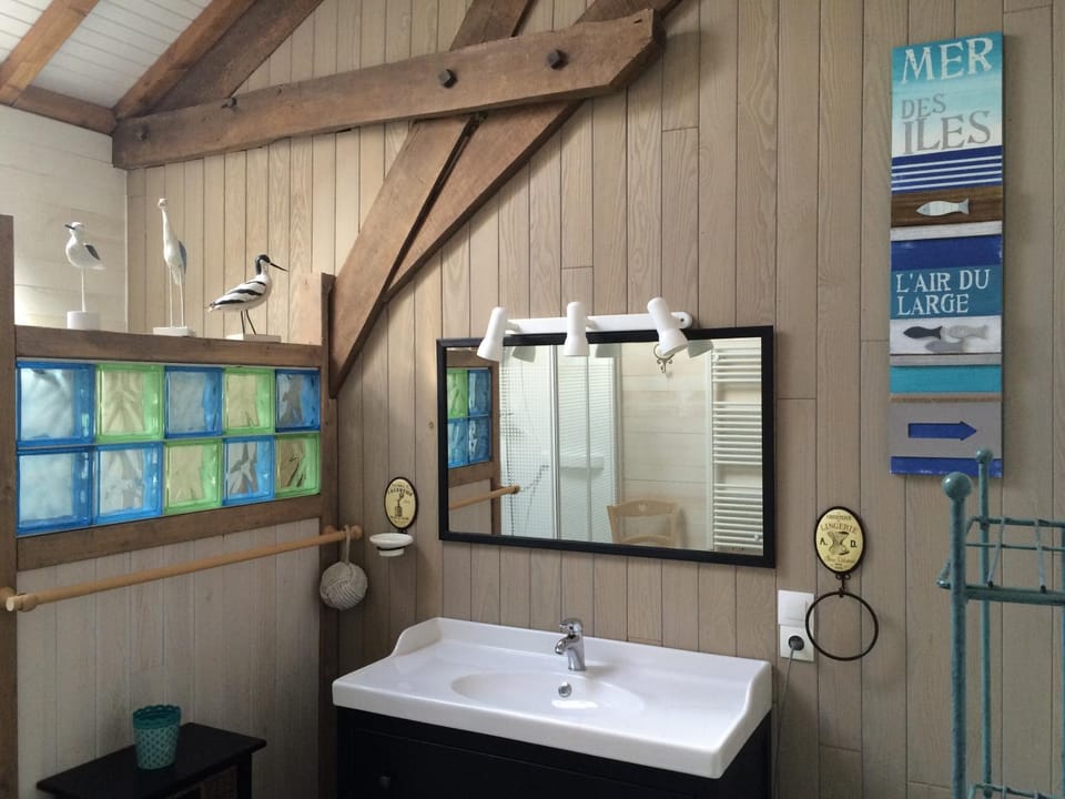 Vaste maison familiale en pierres apparentes PROMO SEPTEMBRE House in Nouvelle-Aquitaine