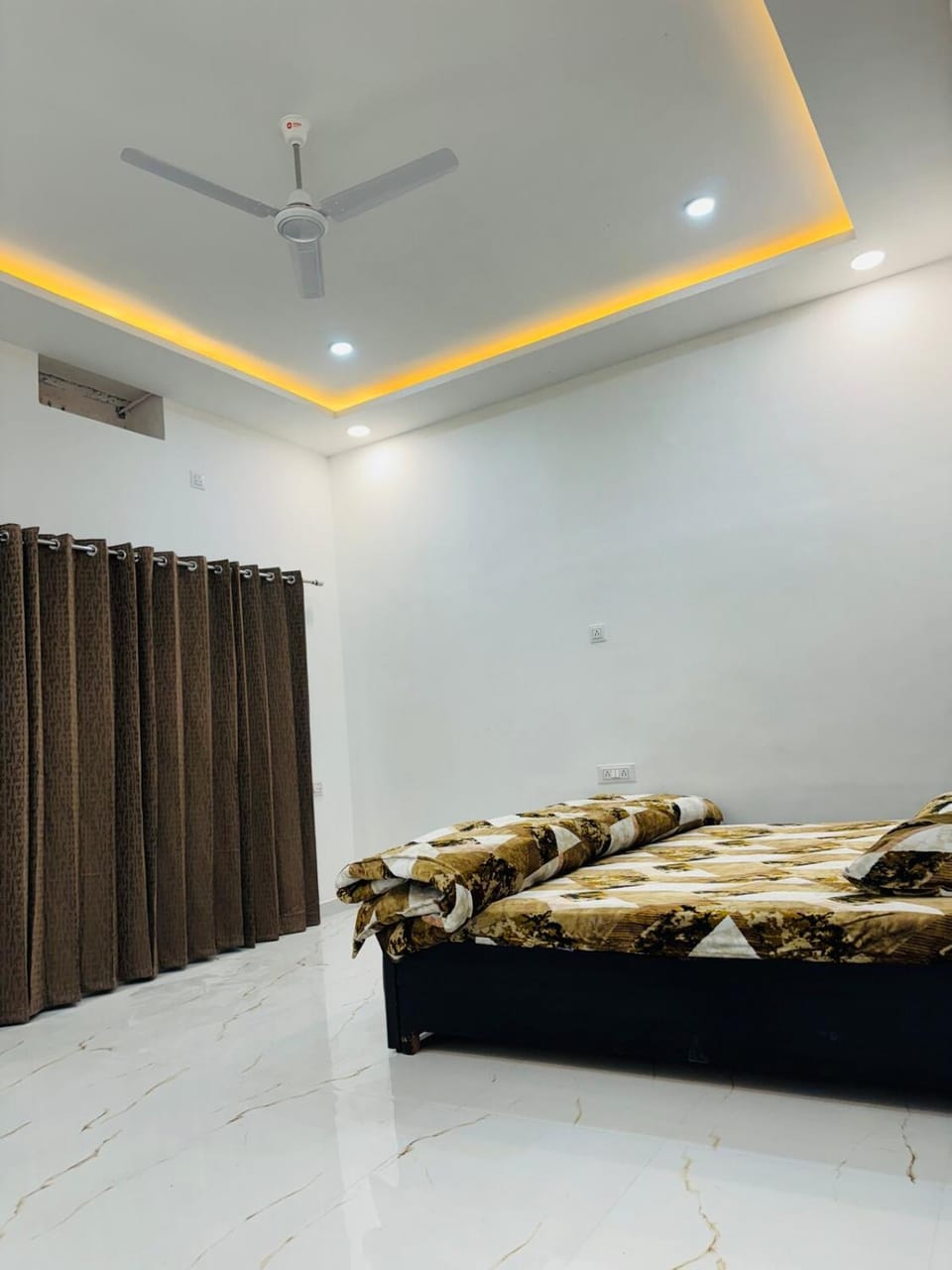 Aarambh - The Comfort Homestay Apartment in Varanasi