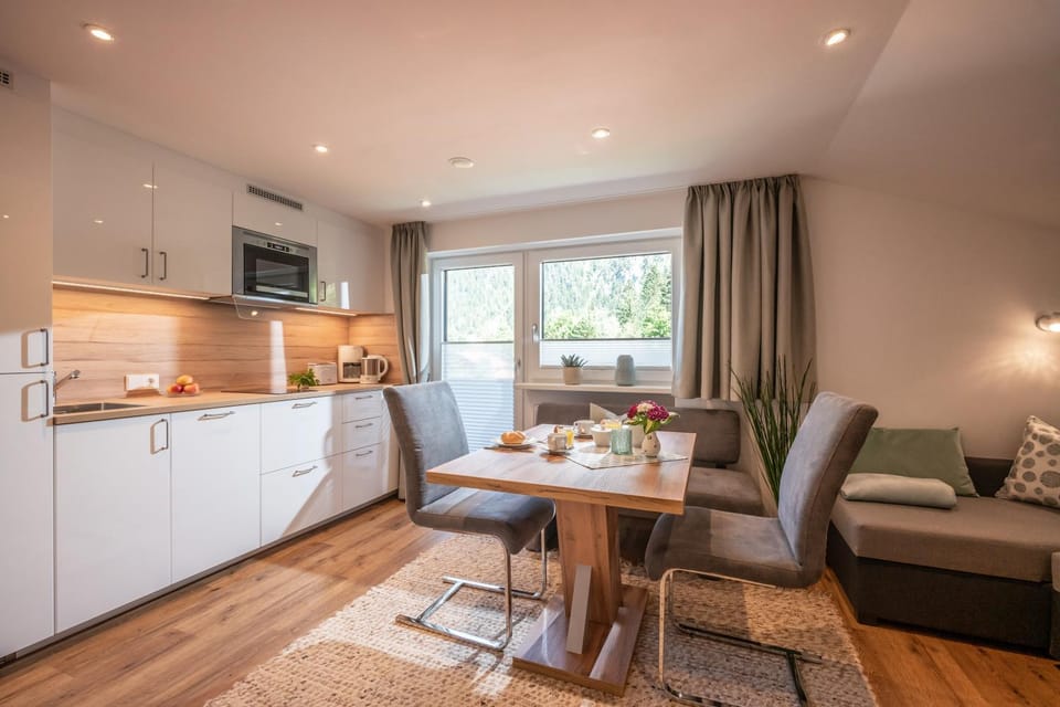 Kitchen or kitchenette, Living room, Dining area