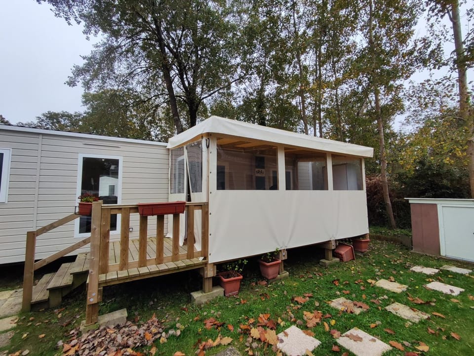 Mobil home Campground/ 
RV Resort in Pont-Aven