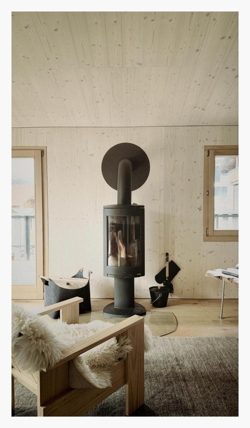 Living room, fireplace
