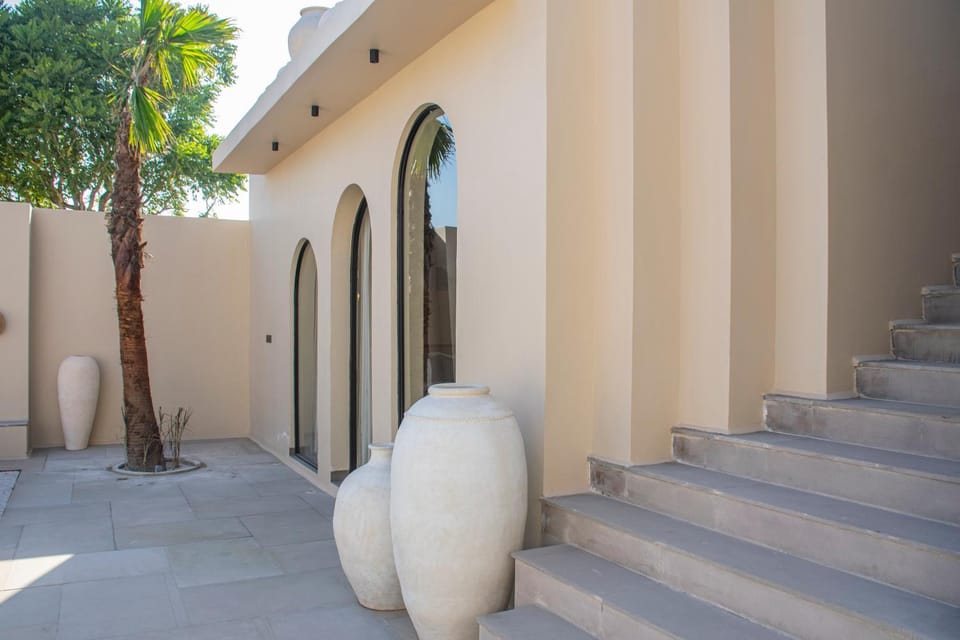 Property building, Day