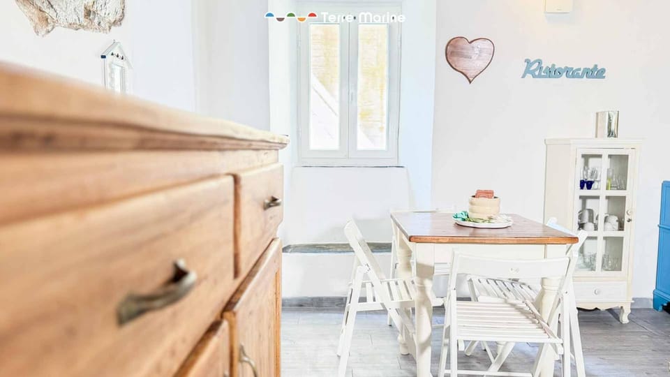 Rio Alba Blue, Terre Marine Apartment in Riomaggiore
