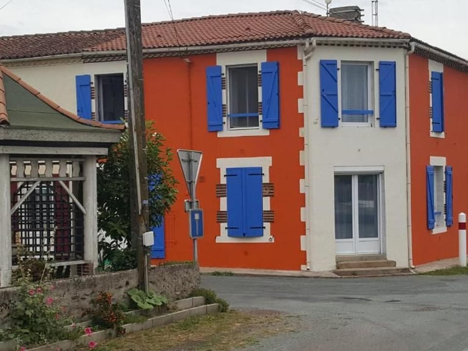 Charmant gîte à Saint-André-Goule-d'Oie proche Puy du Fou - FR-1-426-570 Apartment in Pays de la Loire