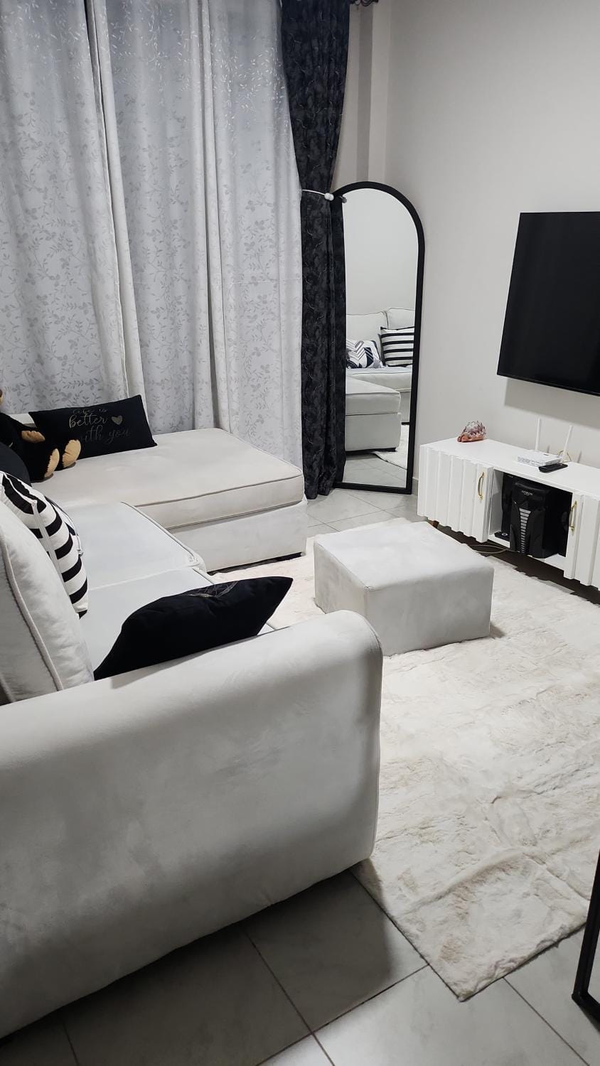 1 Bedroom Apartment near UN GIGIRI and US Embassy Village Market Apartment hotel in Nairobi
