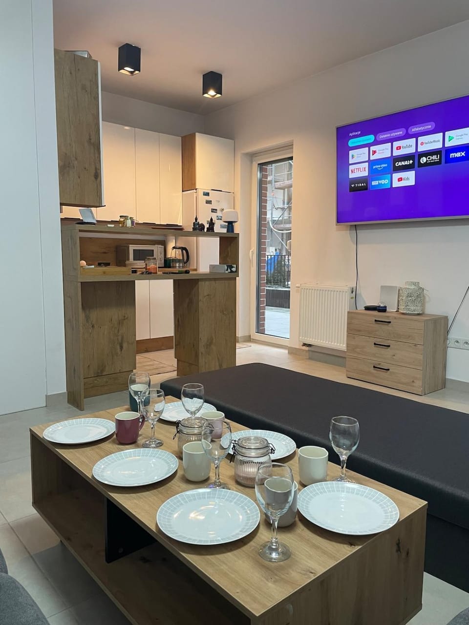 TV and multimedia, Kitchen or kitchenette, Dining area, oven