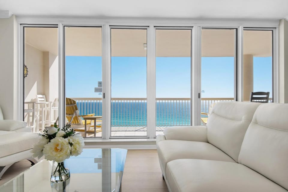 Silver Beach Towers 1003 West House in Destin