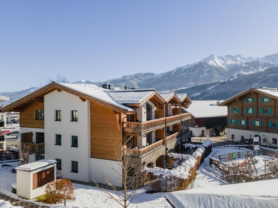 Property building, Winter
