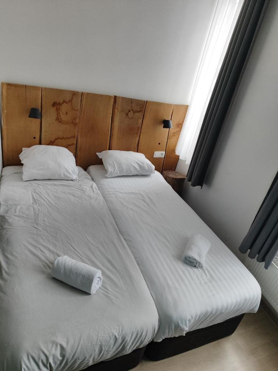 Midi 81 HOSTEL Hostel in Saint-Gilles