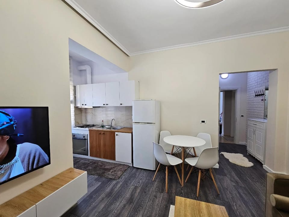 TV and multimedia, Kitchen or kitchenette, Living room, Seating area, Dining area, dishwasher, minibar, oven