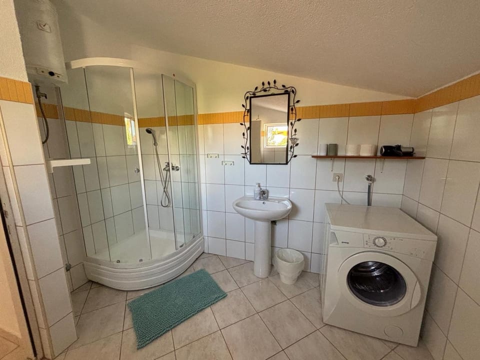 Apartment Galeb Komarna Apartment in Dubrovnik-Neretva County