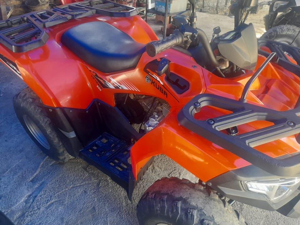 Quad rental 450 cc Docked boat in Alanya