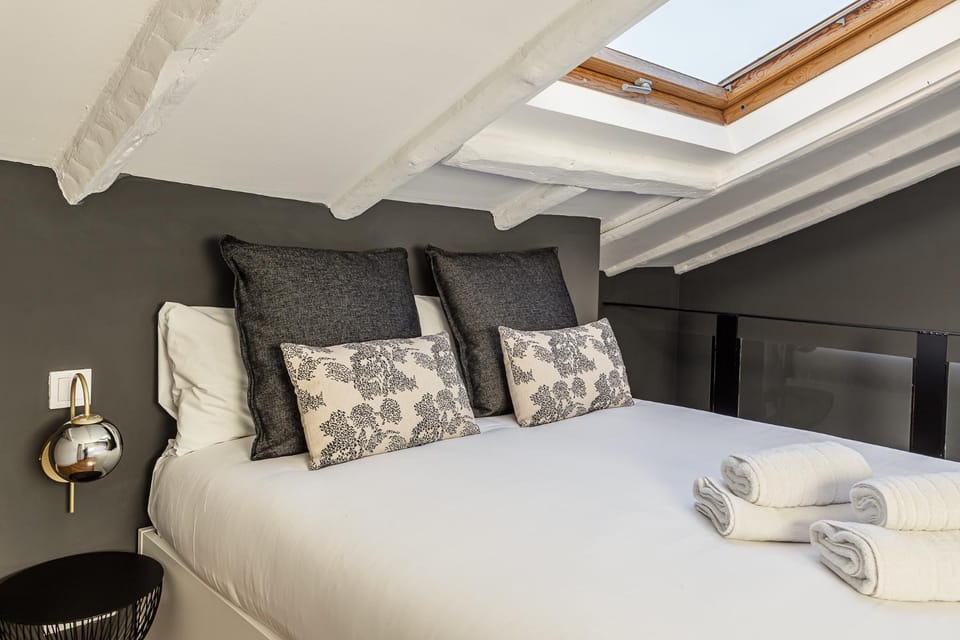 Queen's Las Letras Boutique II - Alojamiento Corta Estancia Apartment in Centro