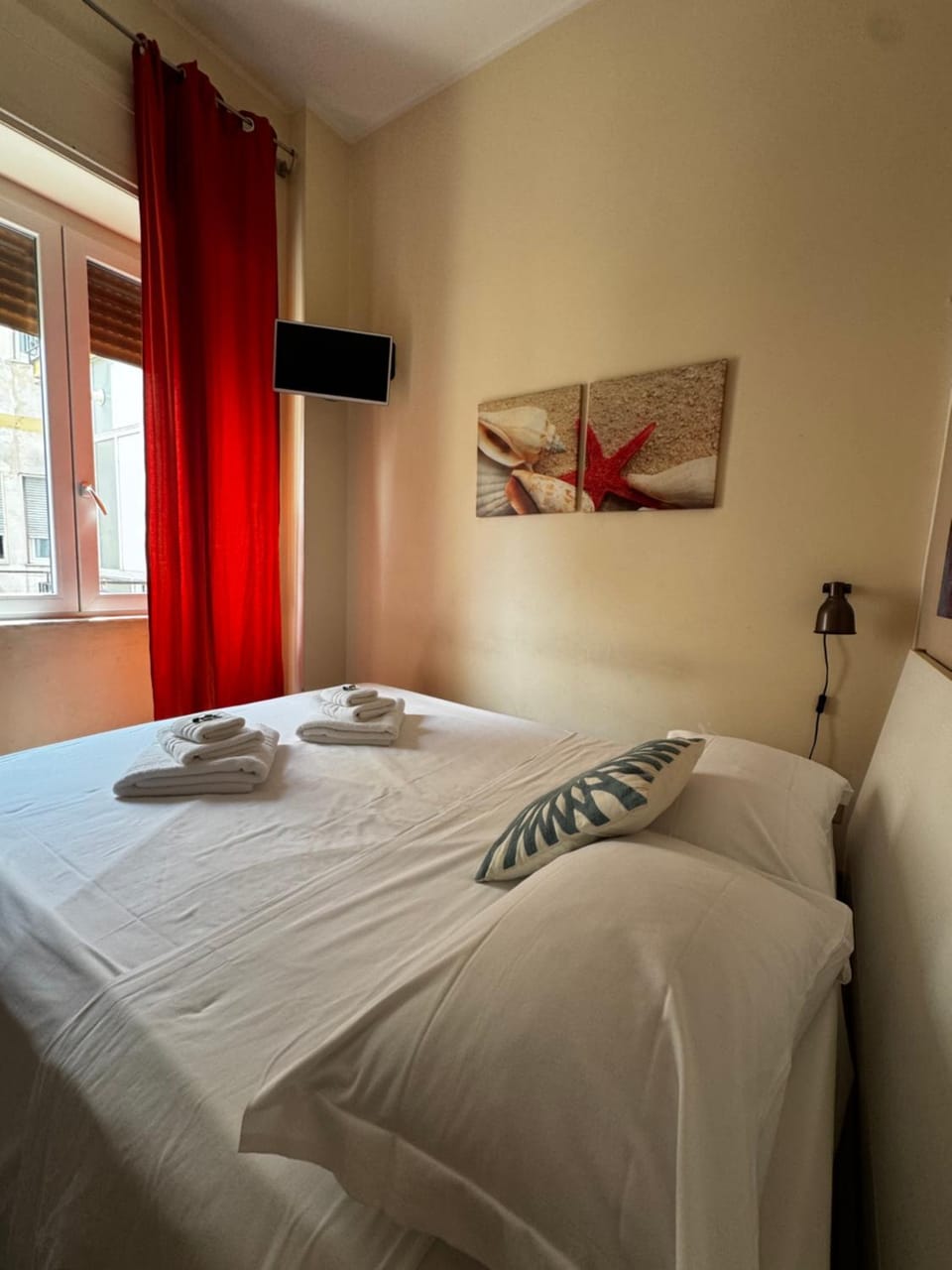 4Rooms Guest House Free Wi-Fi Bed and Breakfast in Salerno