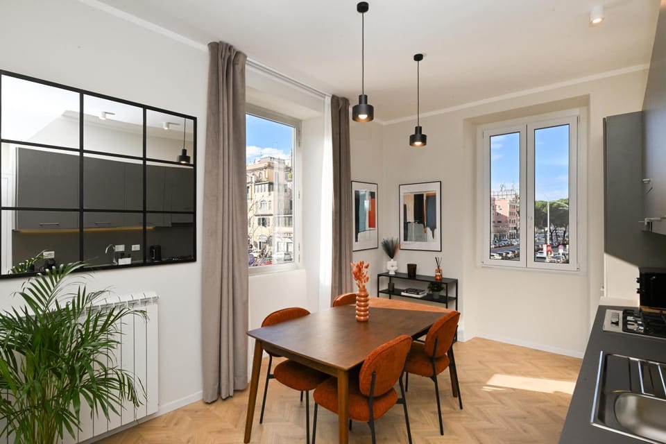Kitchen or kitchenette, Seating area, Dining area, stove