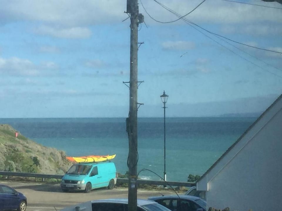 Neighbourhood, Beach, Sea view