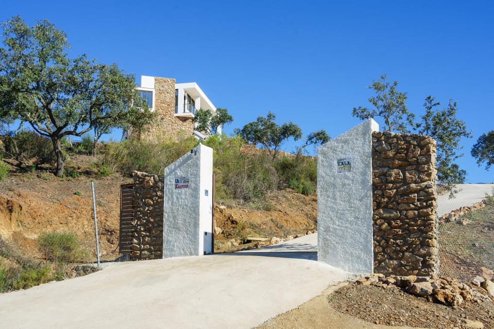 LA CASA DEL LAGo Villa in Sierra Norte de Sevilla