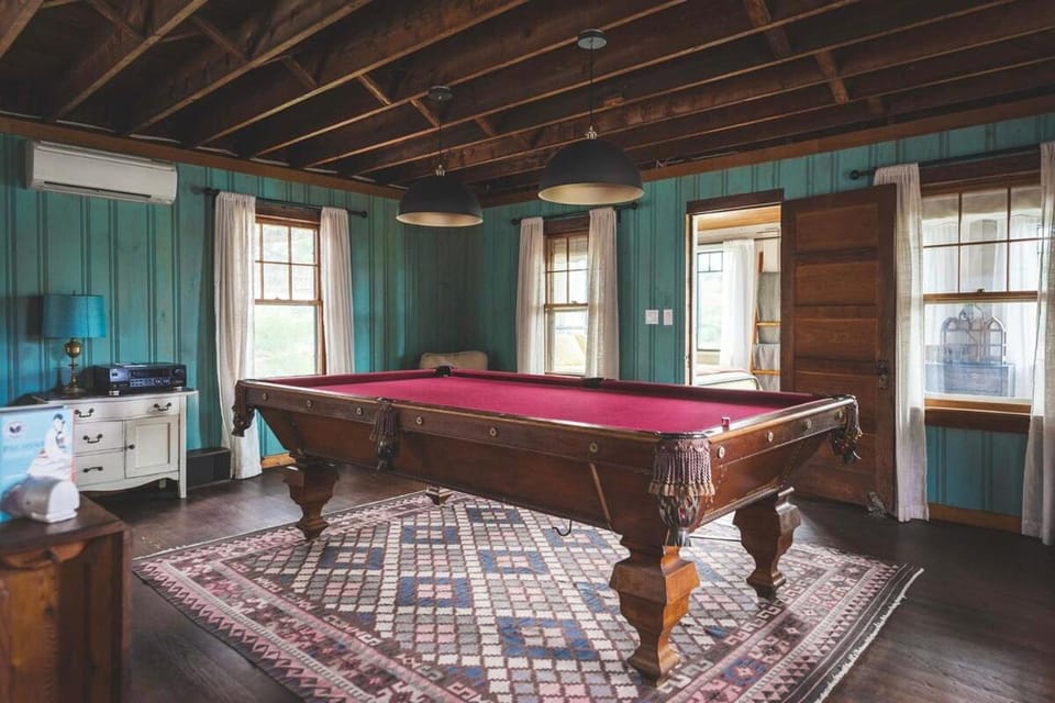 Stay at Little River House in Gloucester