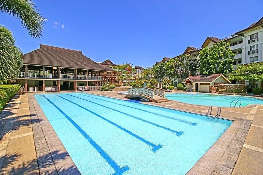 Staycation with Mickey & Minnie One Oasis Pasig Apartment in Pasig