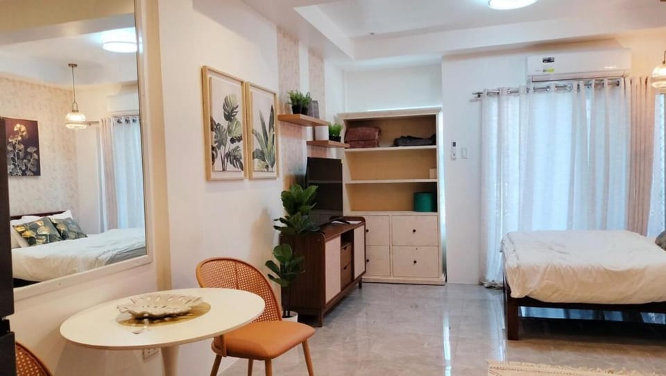 Cozy Studio near Airport Resort Apartment in Lapu-Lapu City
