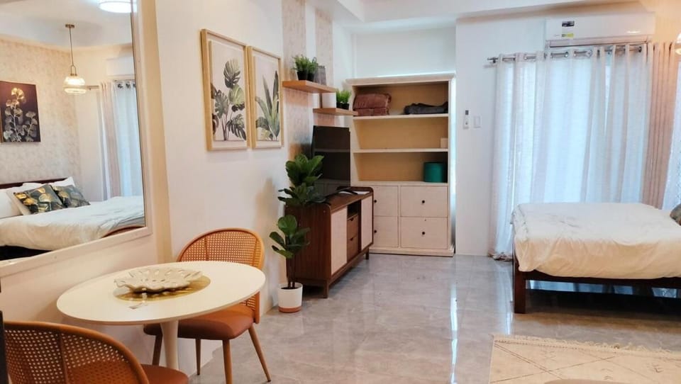 Cozy Studio near Airport Resort Apartment in Lapu-Lapu City
