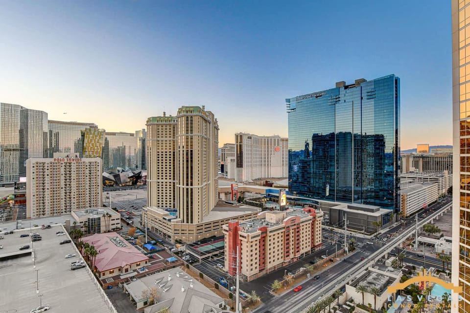 MGM Signature-22-615 Strip View Balcony Studio House in Las Vegas Strip