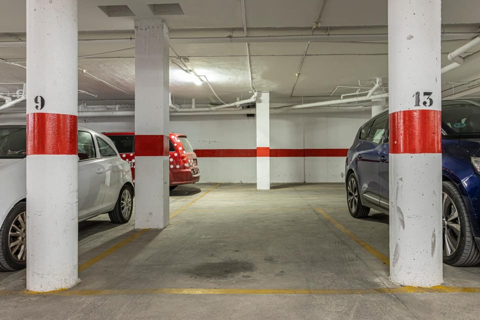 Allo Apartments San Lucas Parking Piscina Centro 2 habitaciones Apartment in Jerez de la Frontera
