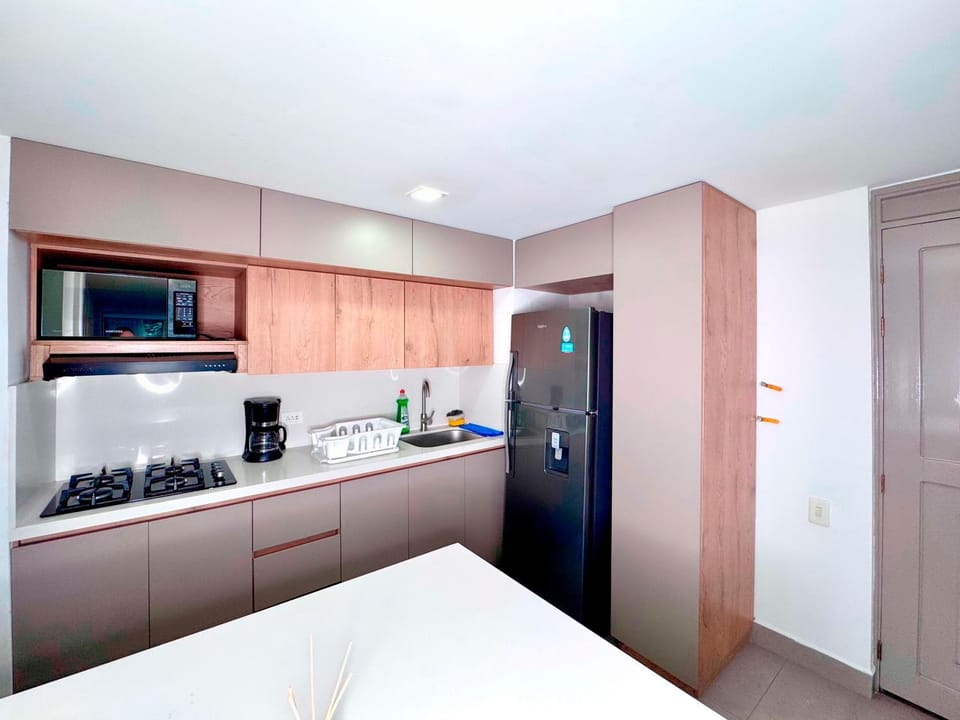 3BR Family & Corporate Friendly El Poblado Apartment in Medellin