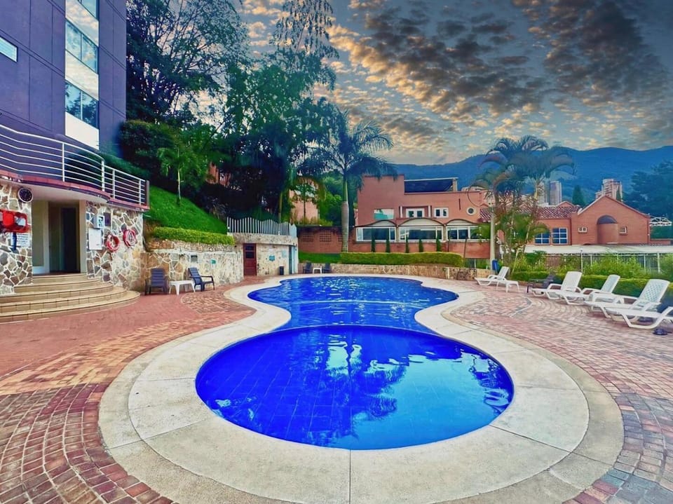 3BR Family & Corporate Friendly El Poblado Apartment in Medellin