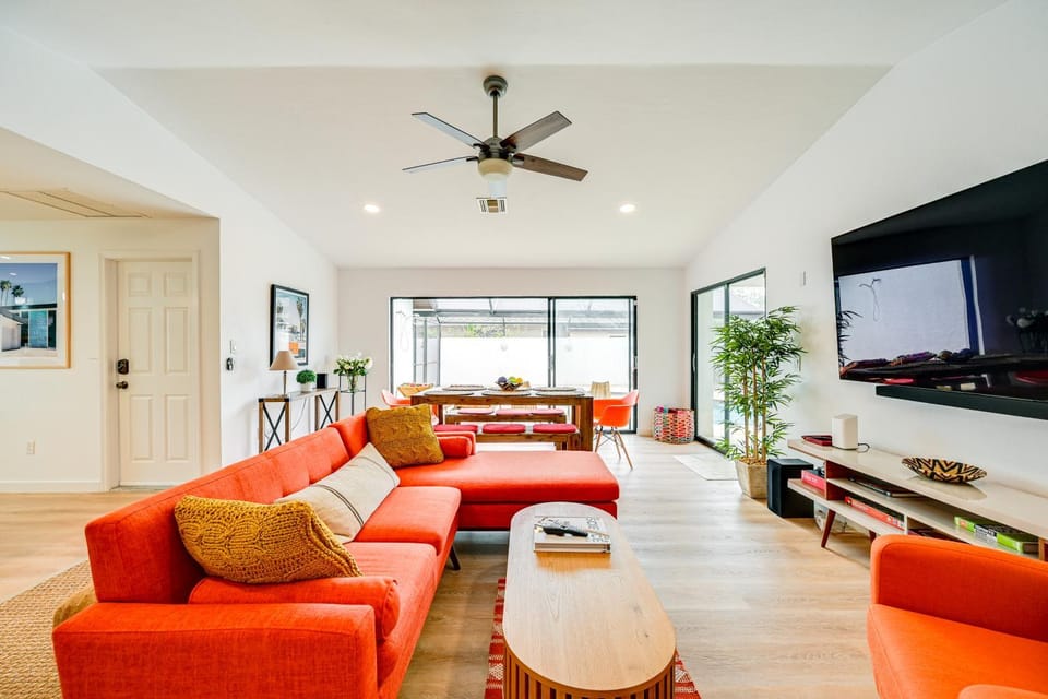 4 Mi to Ocean: Bonita Springs Oasis w/ Heated Pool House in Bonita Springs